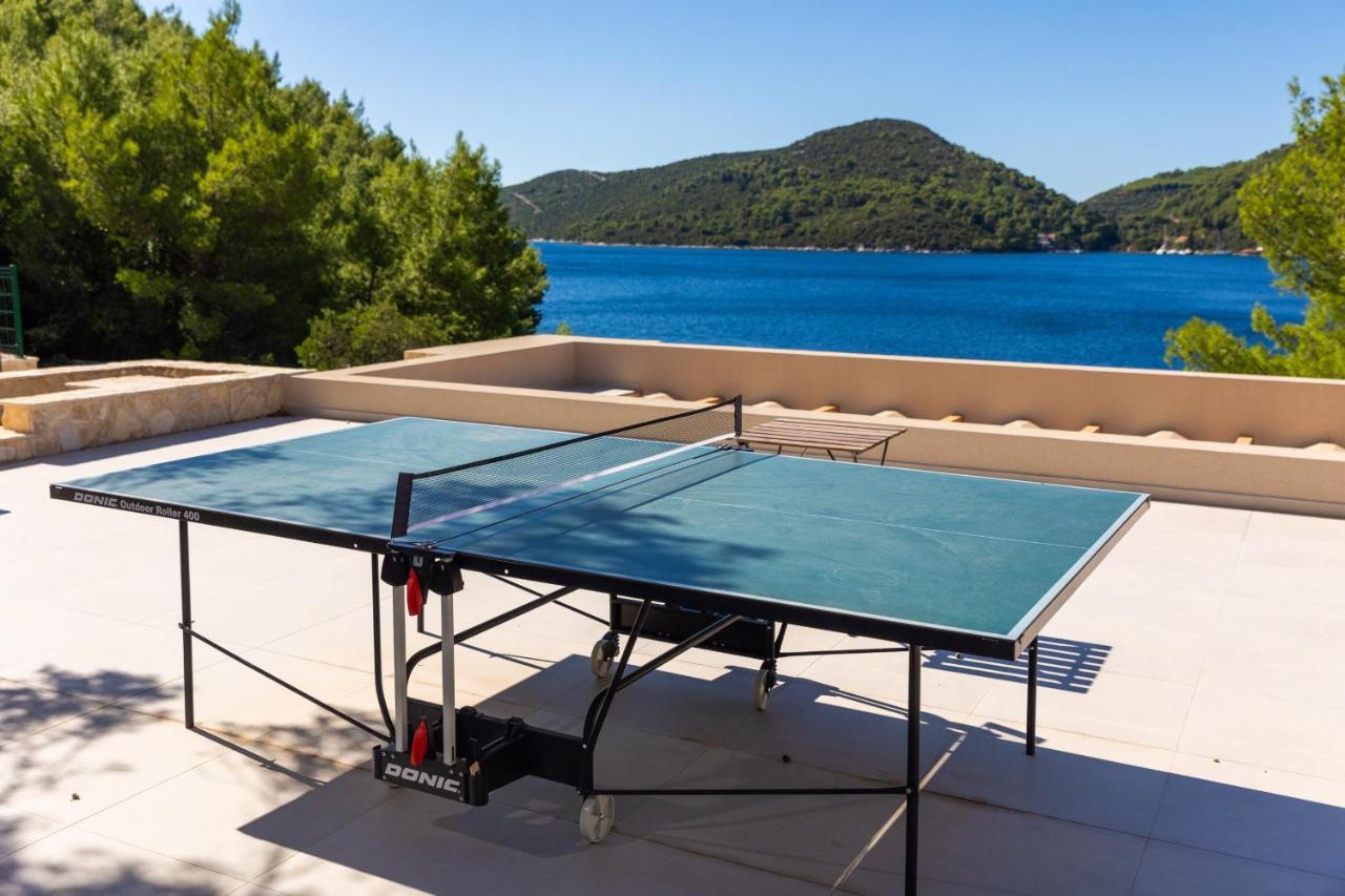 Beachfront Villa Brulupes In Secluded Bay Konstari Bagian luar foto